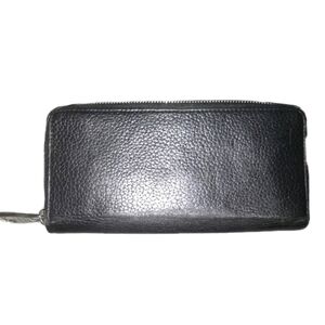 EUC - Authentic Louis Vuitton Unisex Taiga Leather Black Long Zippered Wallet